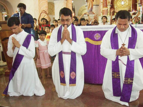 Feb 25th to 27th, 2010 : Lenten Retreat at Milagres Church, Mangalore